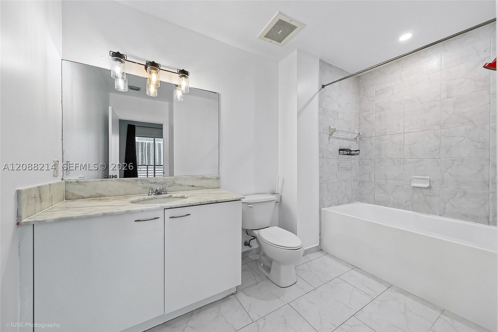 133 NE 2nd Ave #1606, Miami FL 33132