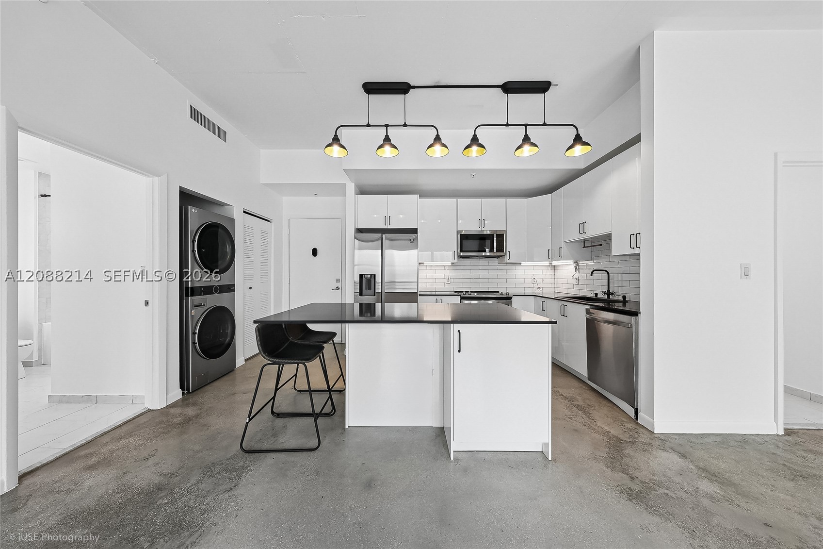 133 NE 2nd Ave #1606, Miami FL 33132