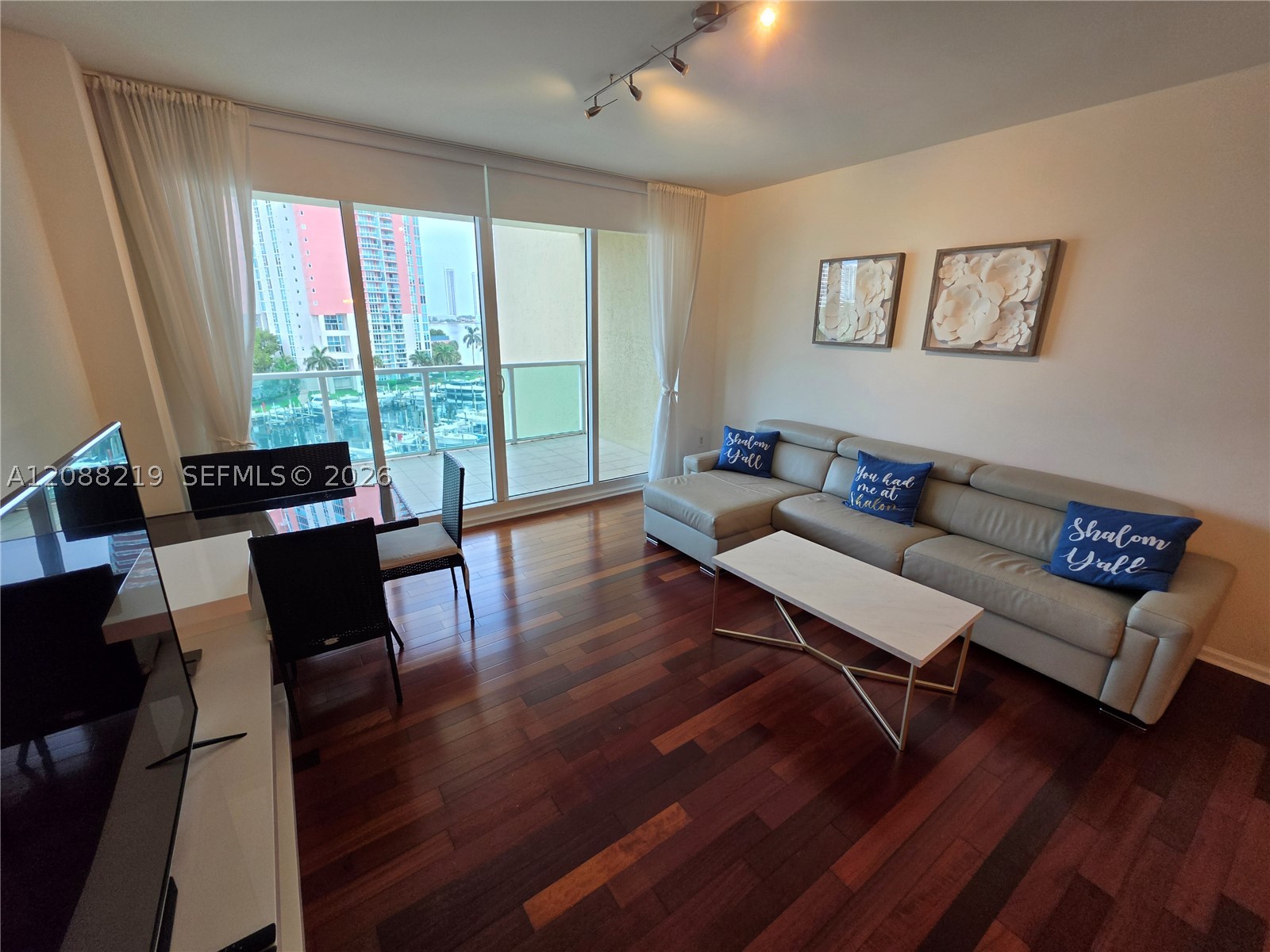 3340 NE 190th St #705, Aventura FL 33180