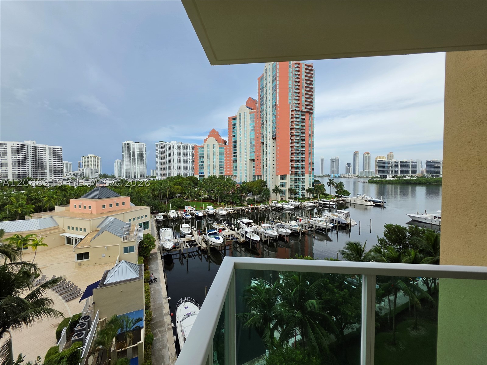 3340 NE 190th St #705, Aventura FL 33180