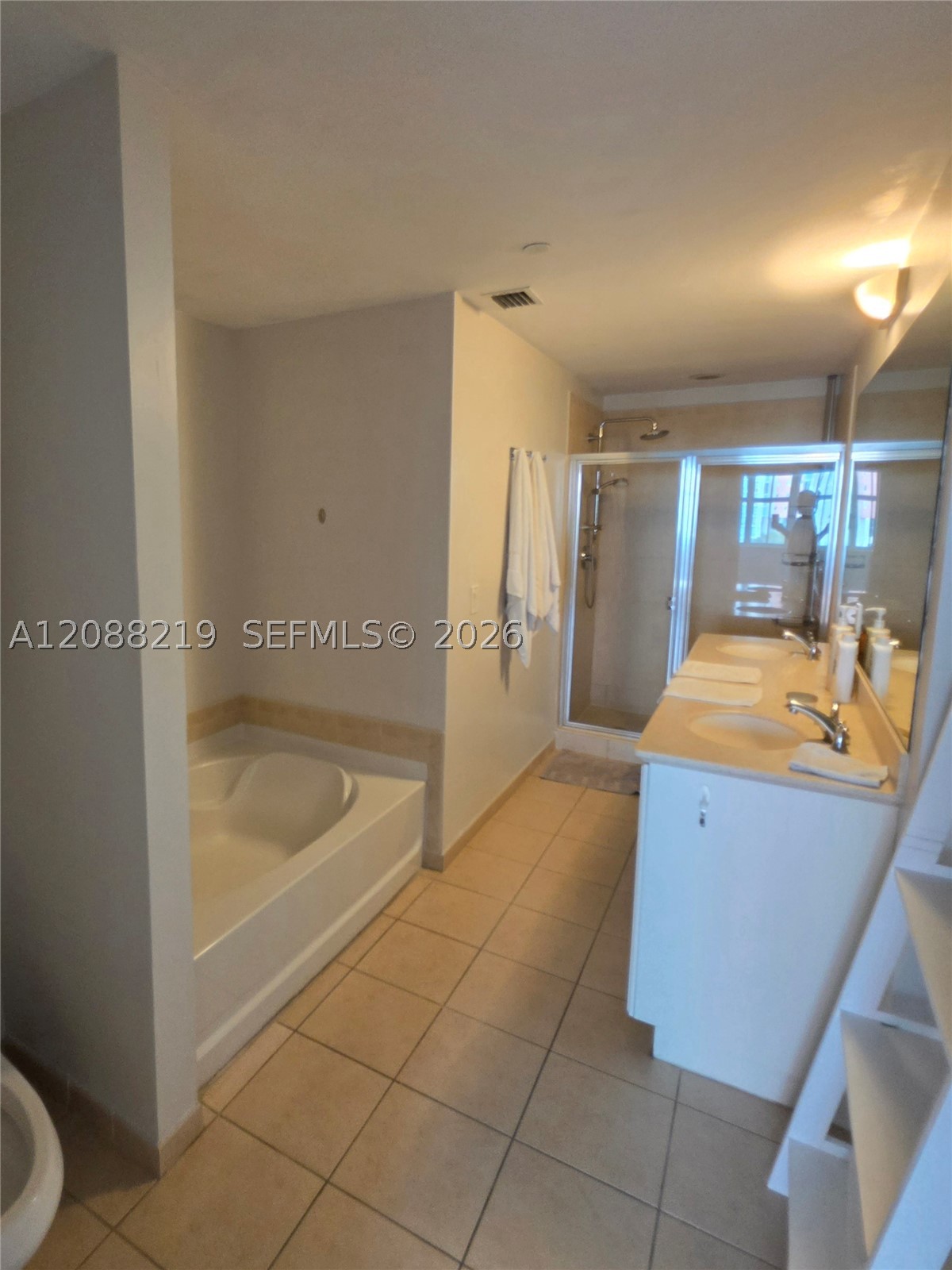 3340 NE 190th St #705, Aventura FL 33180
