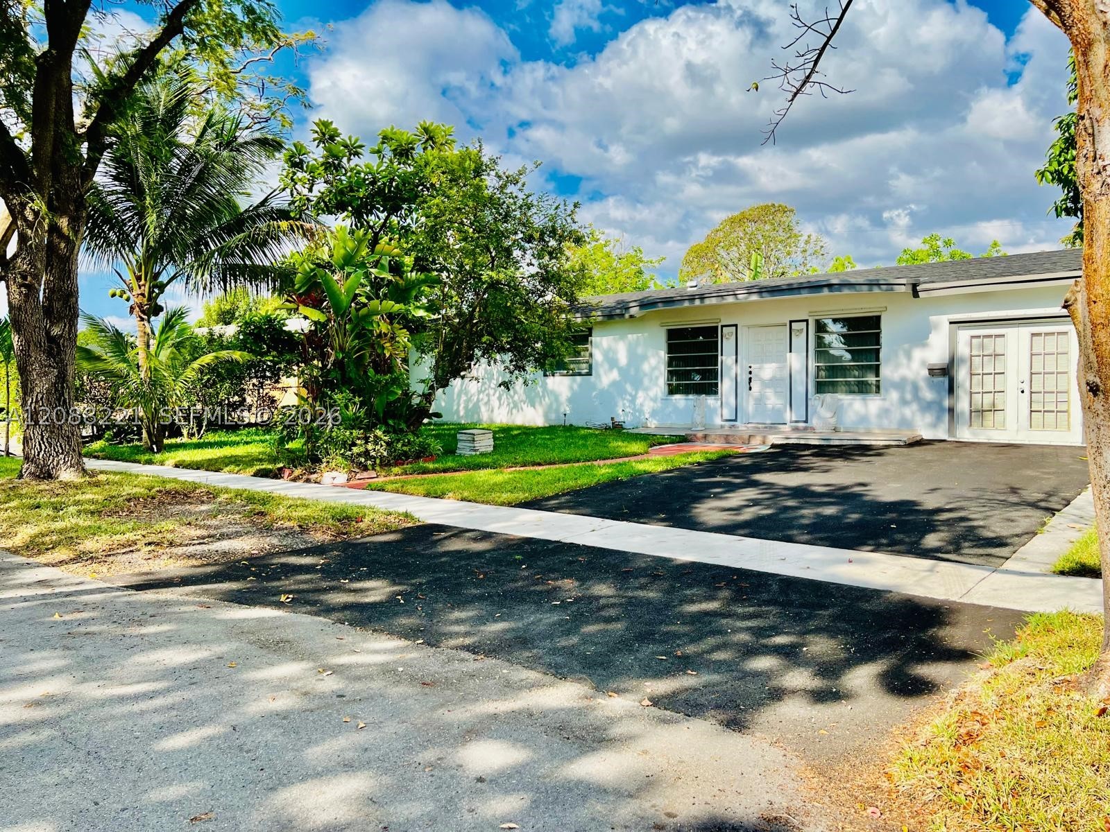 18320 NE 7th Ct, North Miami Beach FL 33179