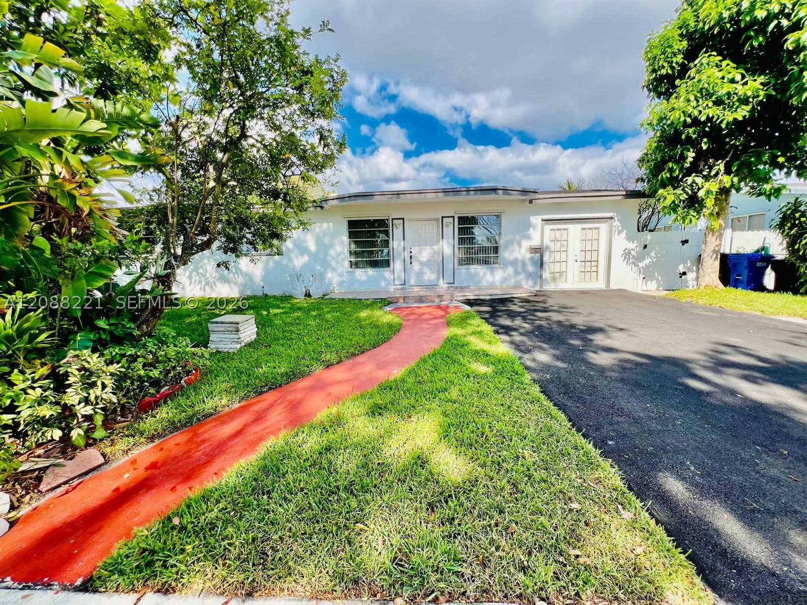 18320 NE 7th Ct, North Miami Beach FL 33179