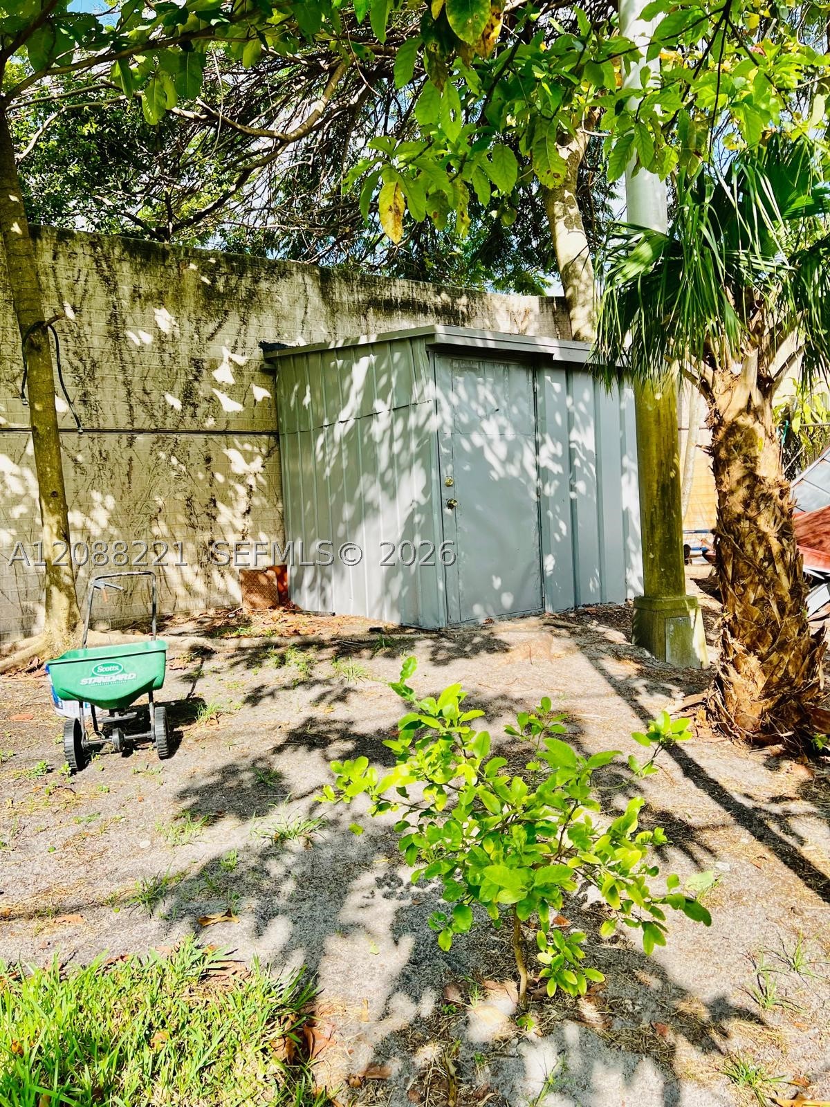 18320 NE 7th Ct, North Miami Beach FL 33179