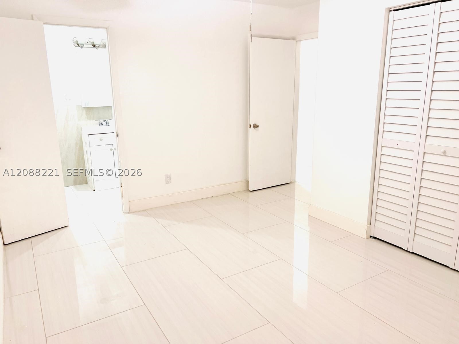 18320 NE 7th Ct, North Miami Beach FL 33179