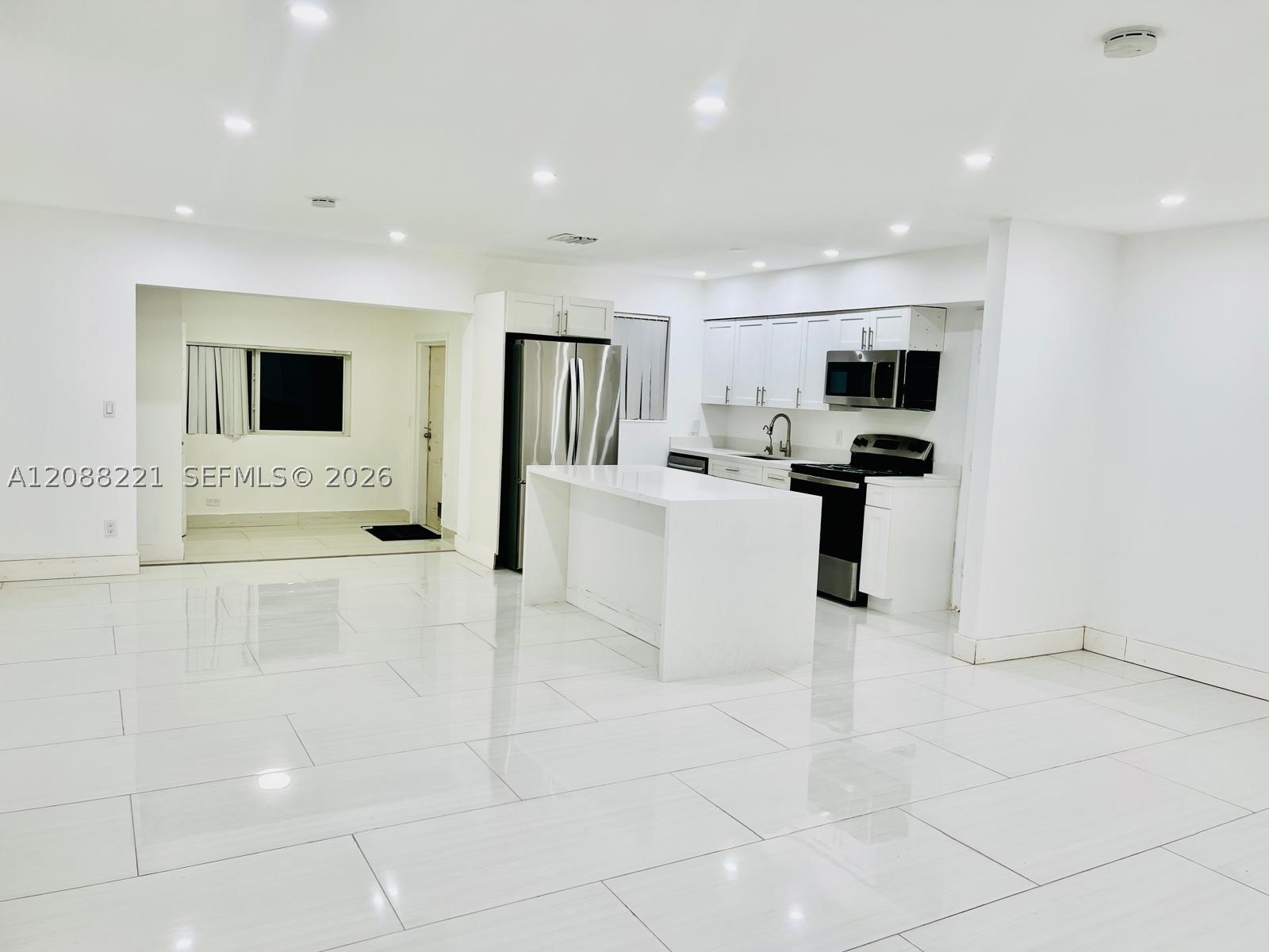 18320 NE 7th Ct, North Miami Beach FL 33179
