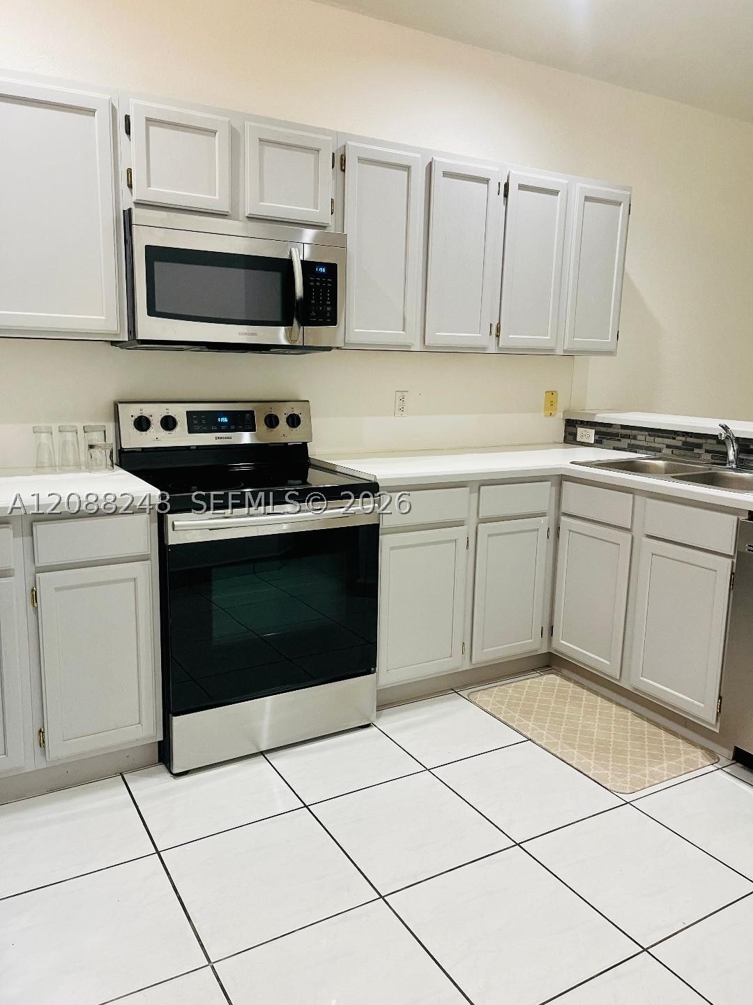 8995 NW 148th St #8995, Miami Lakes FL 33018