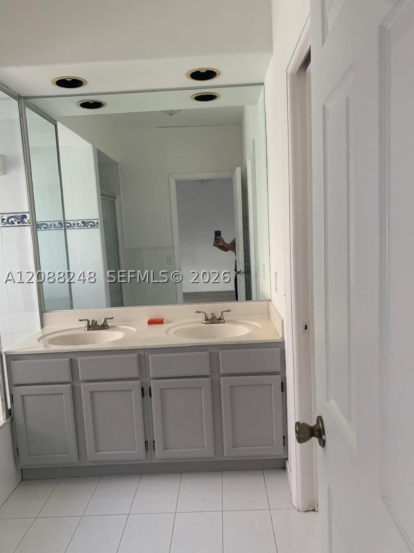8995 NW 148th St #8995, Miami Lakes FL 33018