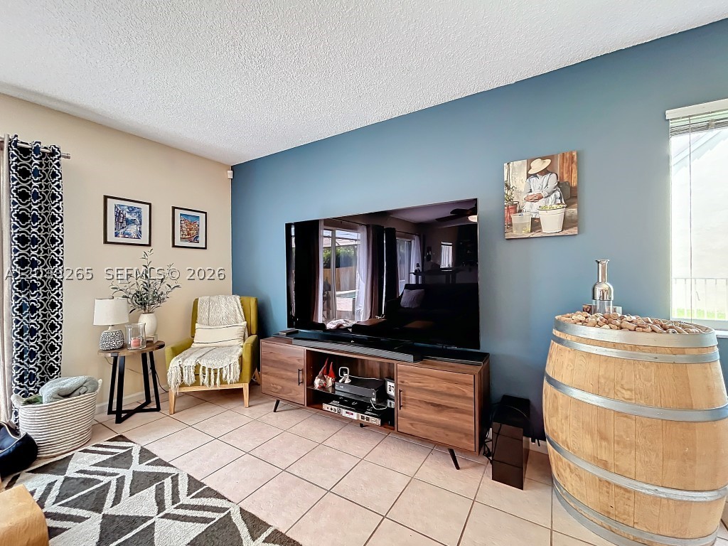 1342 NW 195th Ave, Pembroke Pines FL 33029