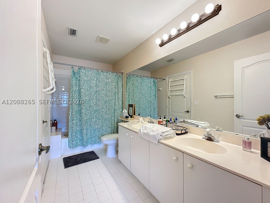 1342 NW 195th Ave, Pembroke Pines FL 33029