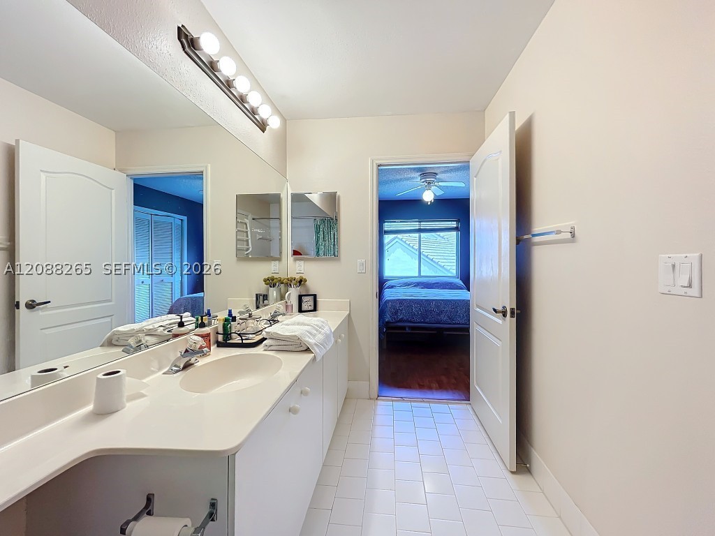 1342 NW 195th Ave, Pembroke Pines FL 33029