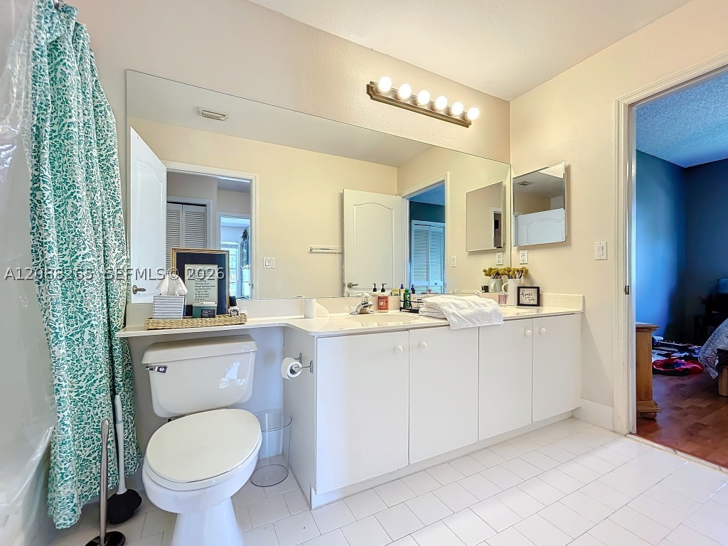 1342 NW 195th Ave, Pembroke Pines FL 33029