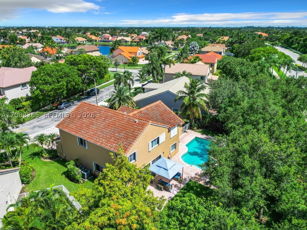 1342 NW 195th Ave, Pembroke Pines FL 33029
