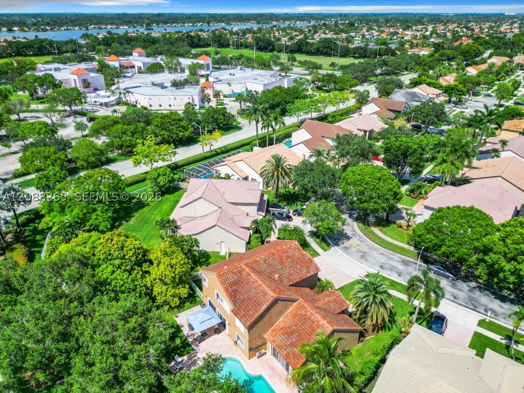 1342 NW 195th Ave, Pembroke Pines FL 33029