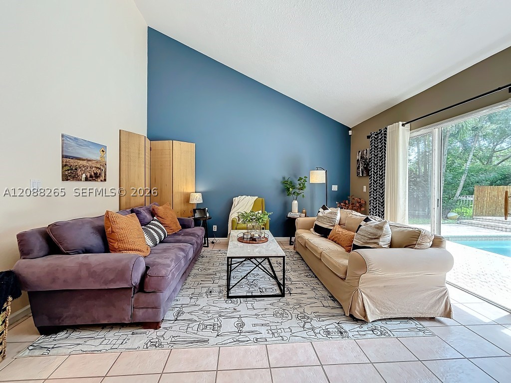 1342 NW 195th Ave, Pembroke Pines FL 33029