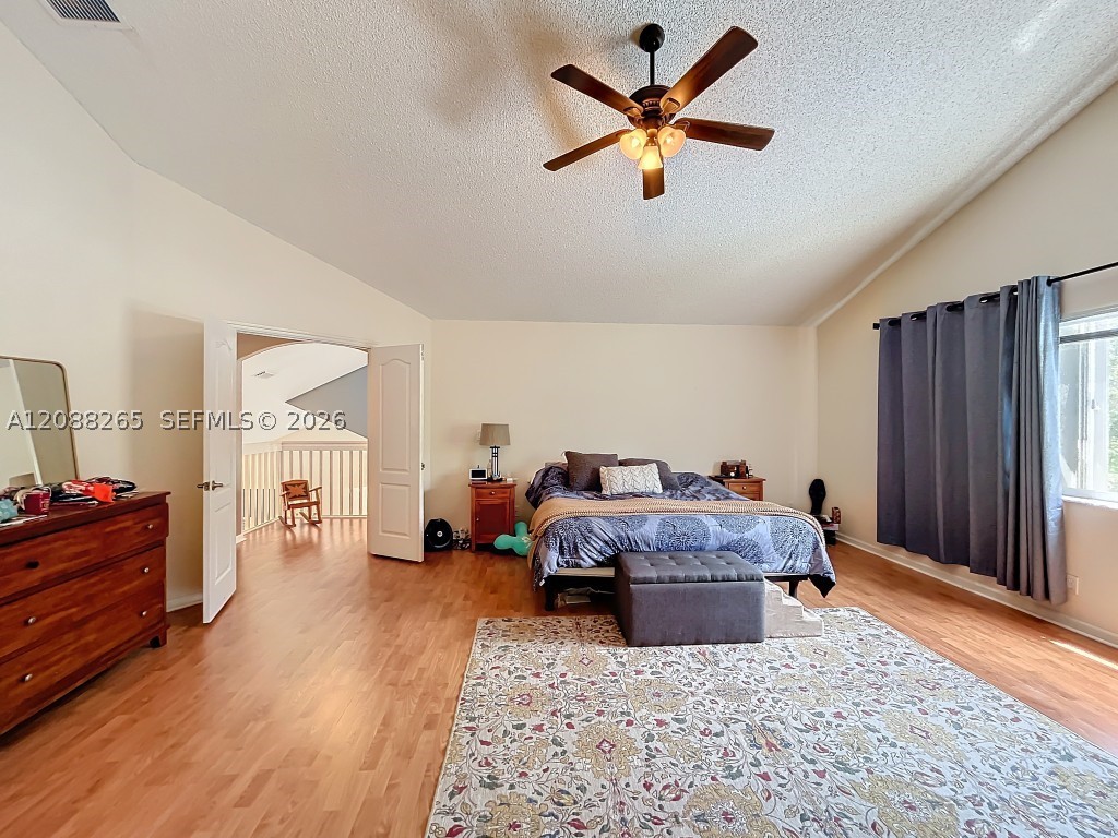1342 NW 195th Ave, Pembroke Pines FL 33029