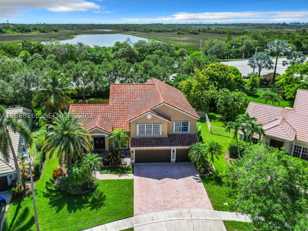 1342 NW 195th Ave, Pembroke Pines FL 33029