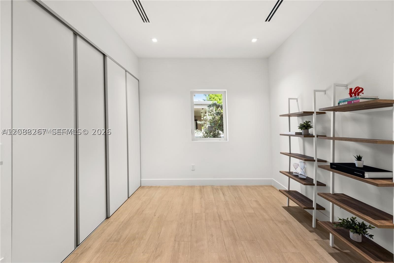 270 SW 29th Rd, Miami FL 33129