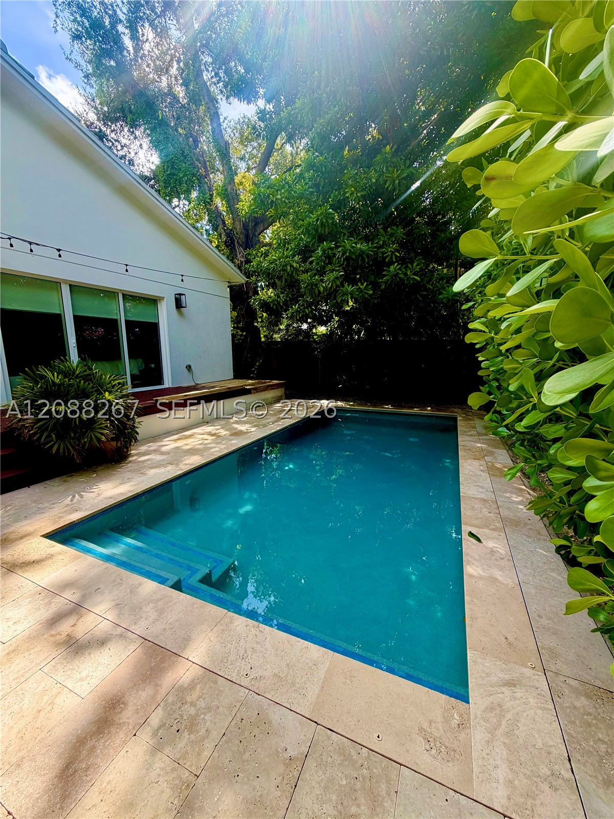270 SW 29th Rd, Miami FL 33129