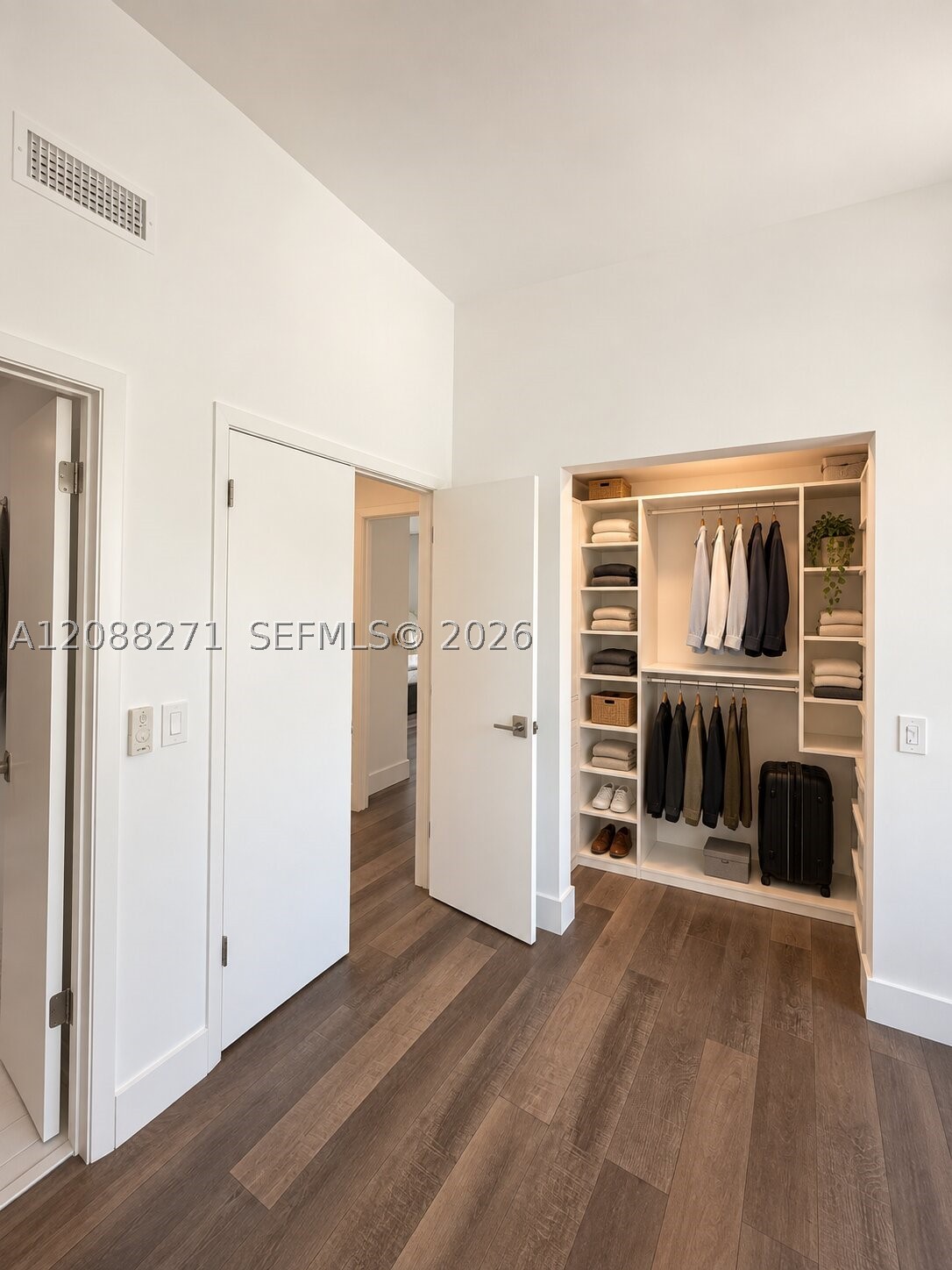 21204 Harbor Way #123-12, Aventura FL 33180