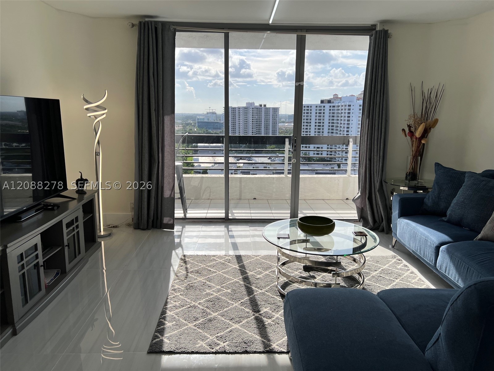3530 Mystic Pointe Dr #1903, Aventura FL 33180