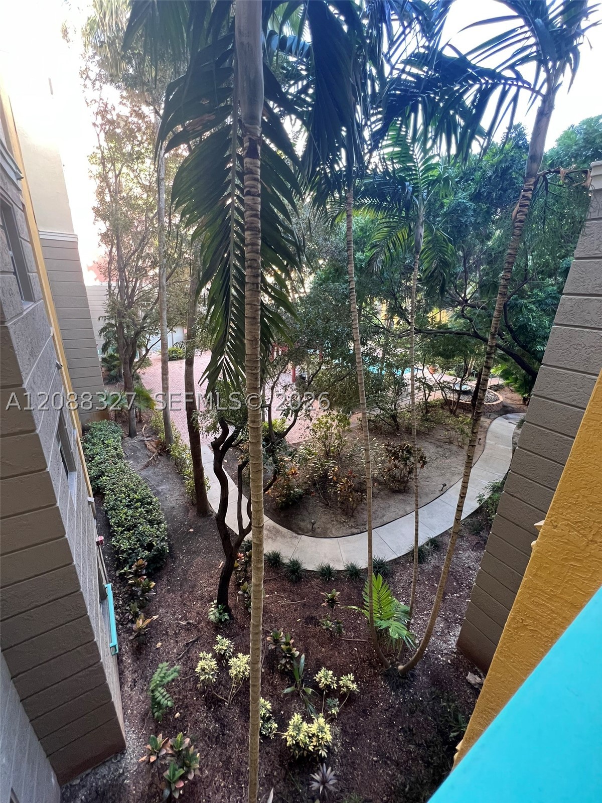 6001 SW 70th St #346, South Miami FL 33143