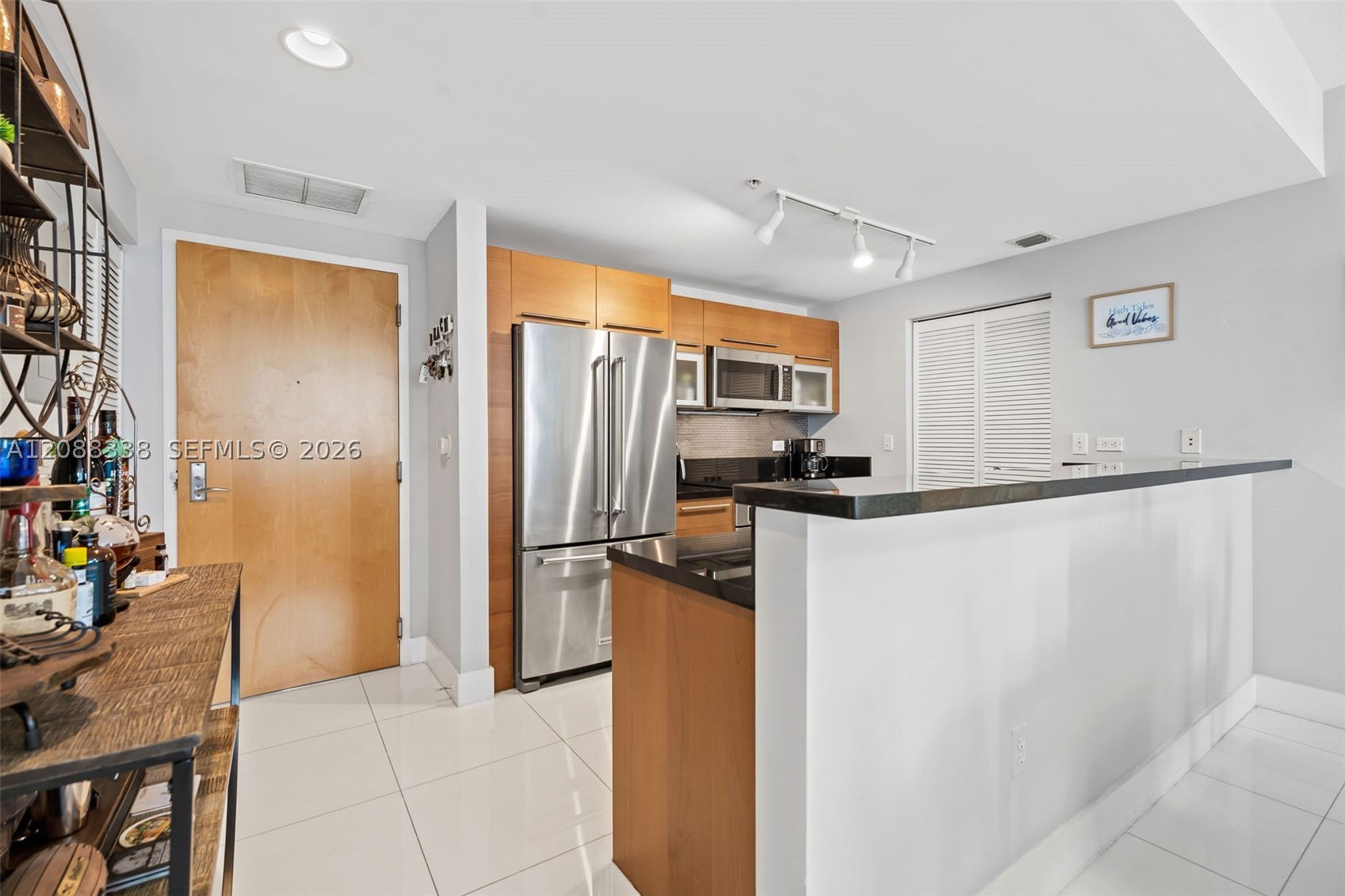 253 NE 2nd St #2501, Miami FL 33132