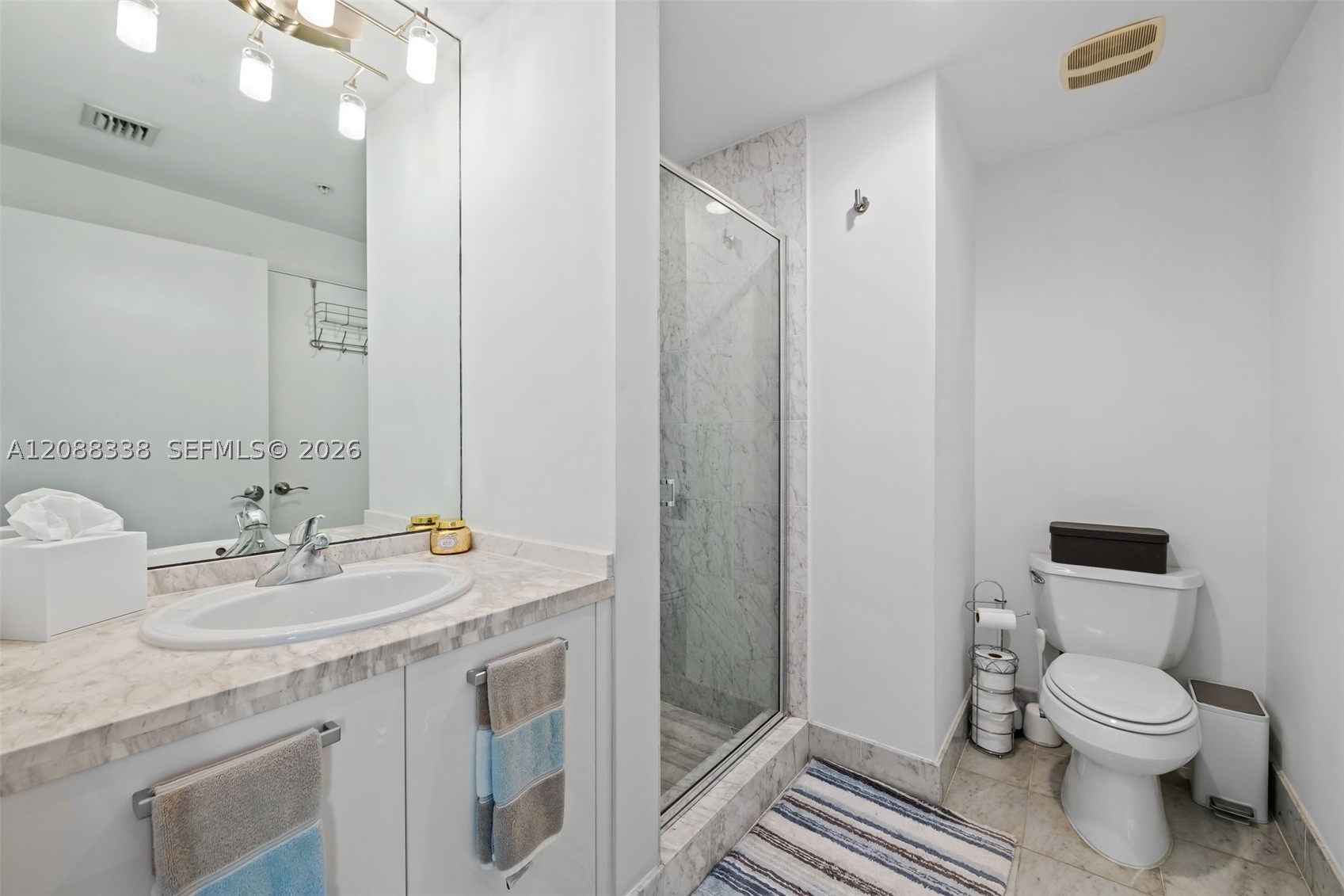 253 NE 2nd St #2501, Miami FL 33132