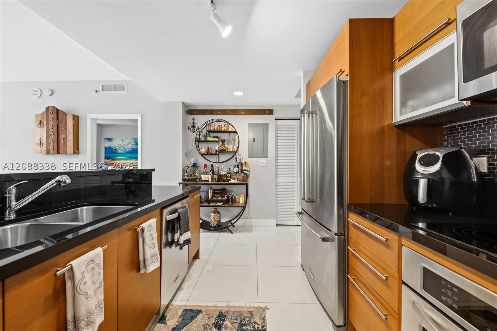 253 NE 2nd St #2501, Miami FL 33132