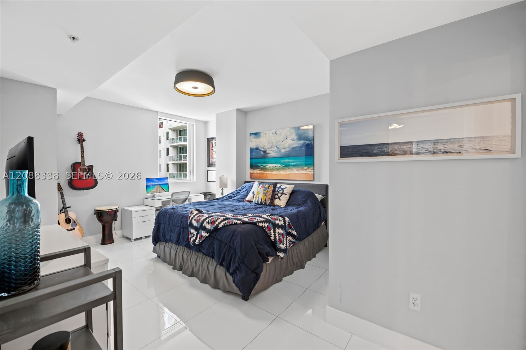 253 NE 2nd St #2501, Miami FL 33132