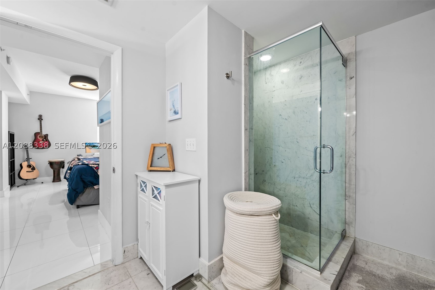 253 NE 2nd St #2501, Miami FL 33132