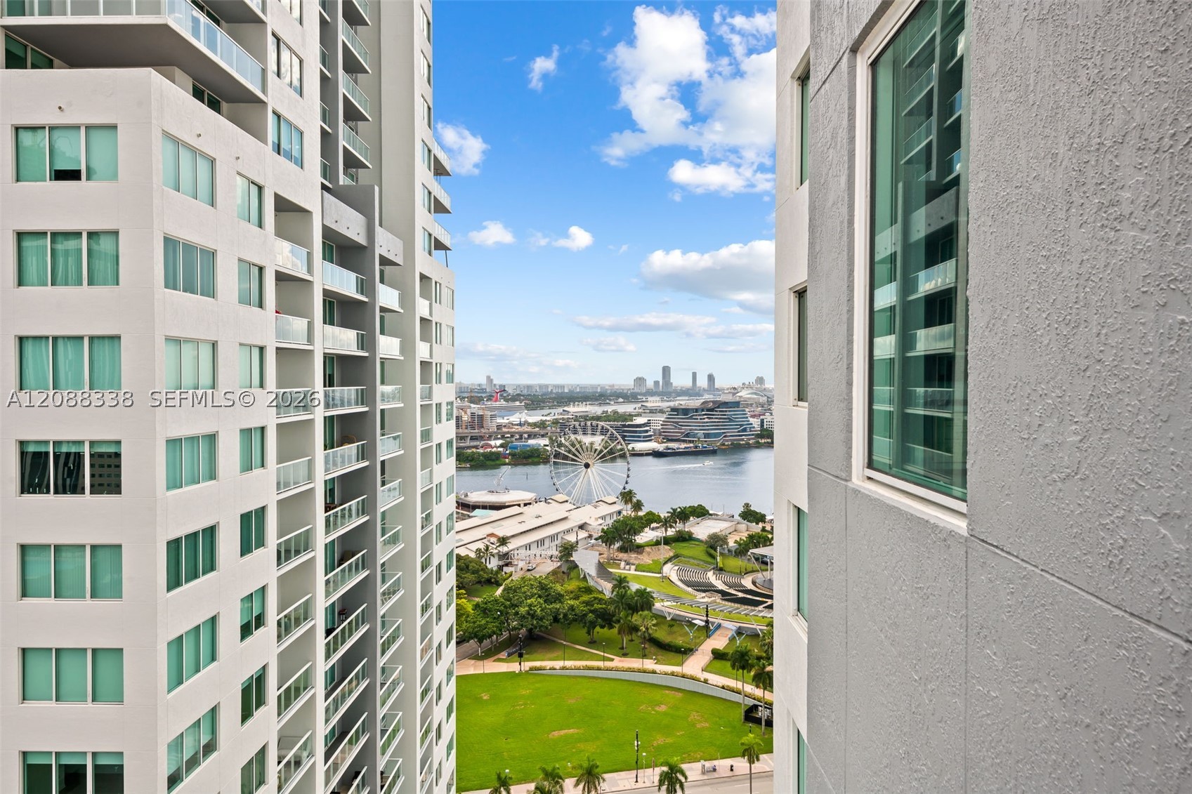 253 NE 2nd St #2501, Miami FL 33132