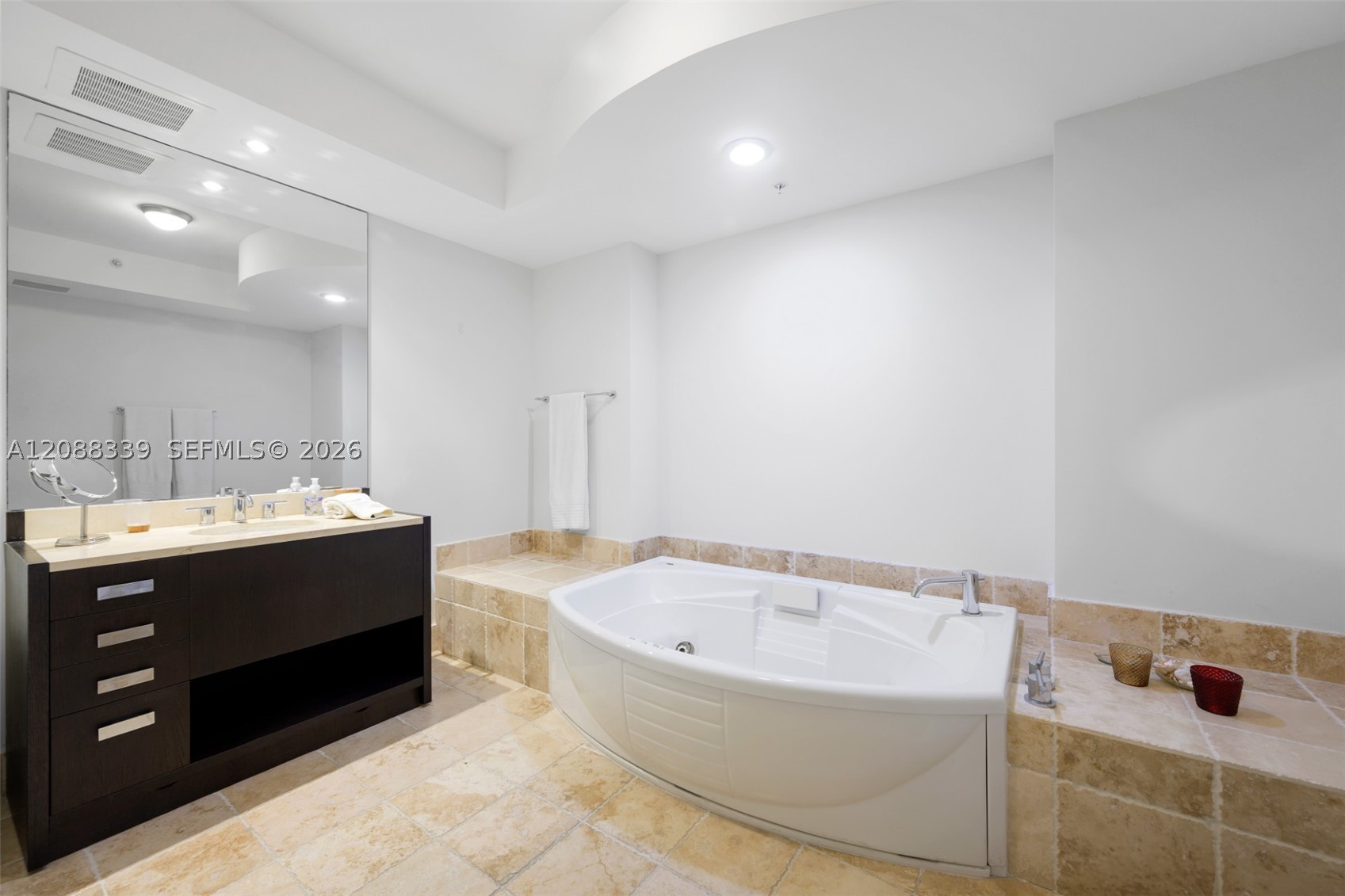 18201 Collins Ave #1006, Sunny Isles Beach FL 33160