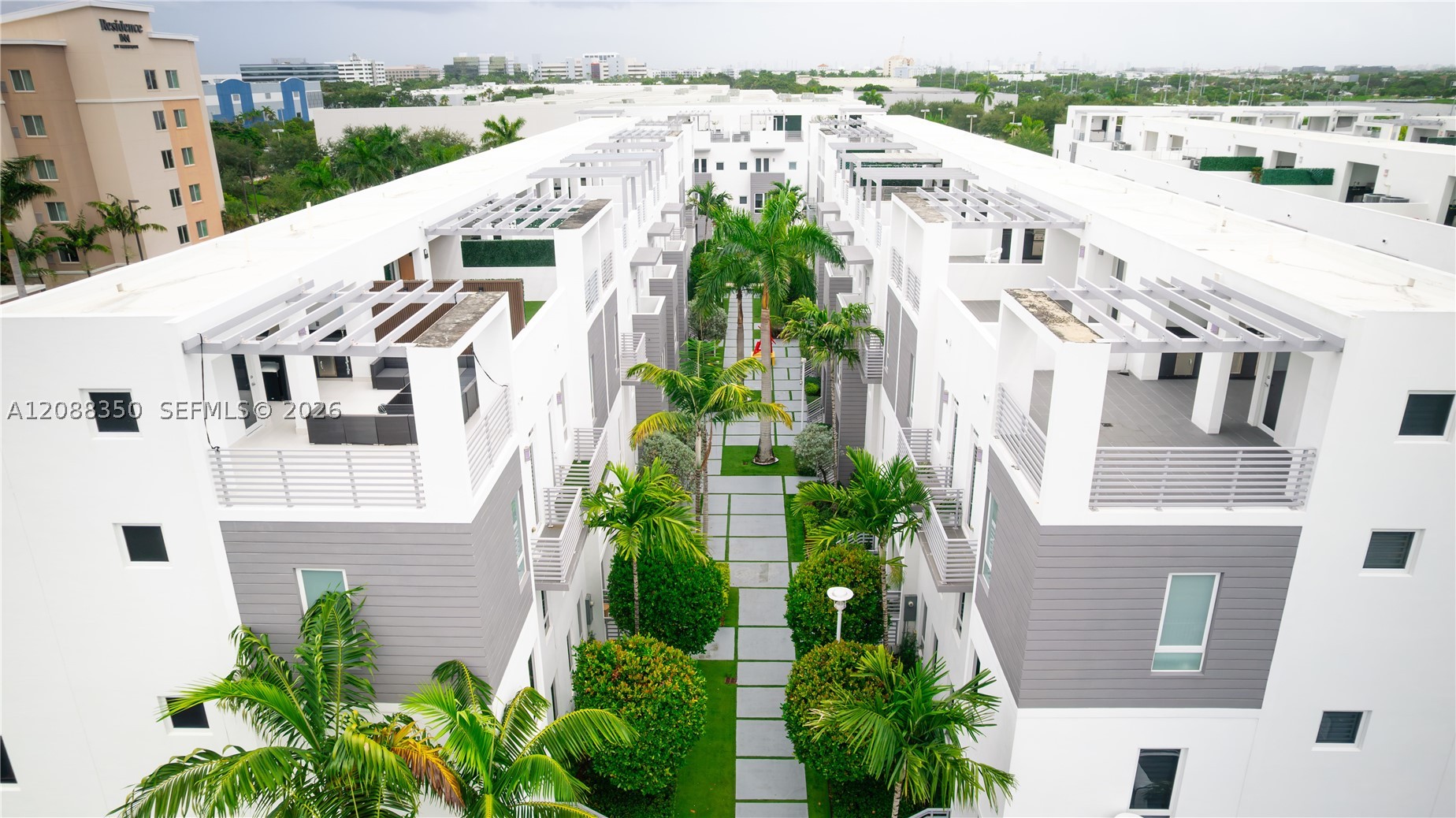 9165 NW 33rd St #9165, Doral FL 33172