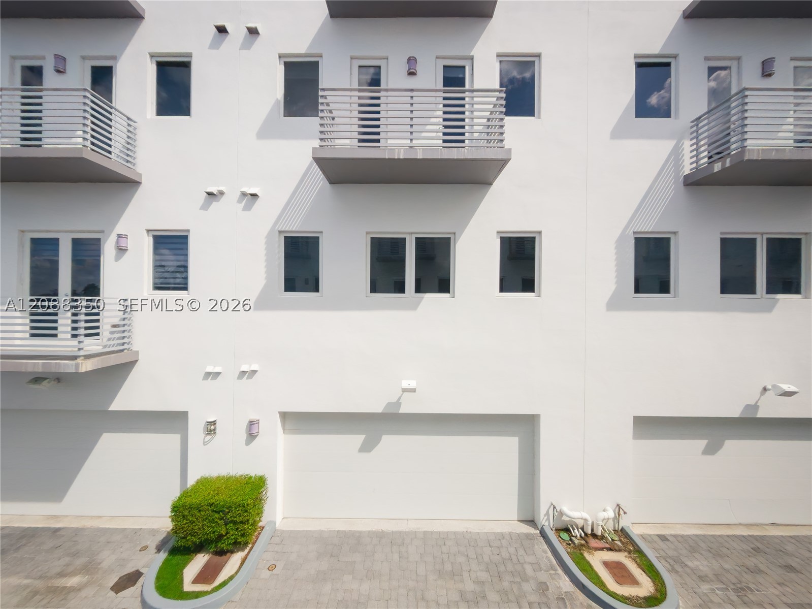 9165 NW 33rd St #9165, Doral FL 33172