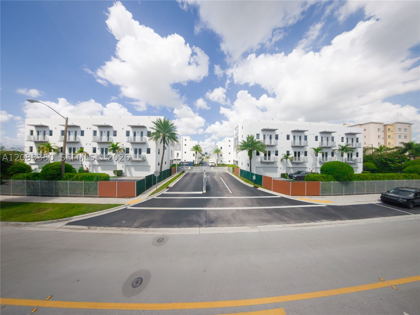 9165 NW 33rd St #9165, Doral FL 33172