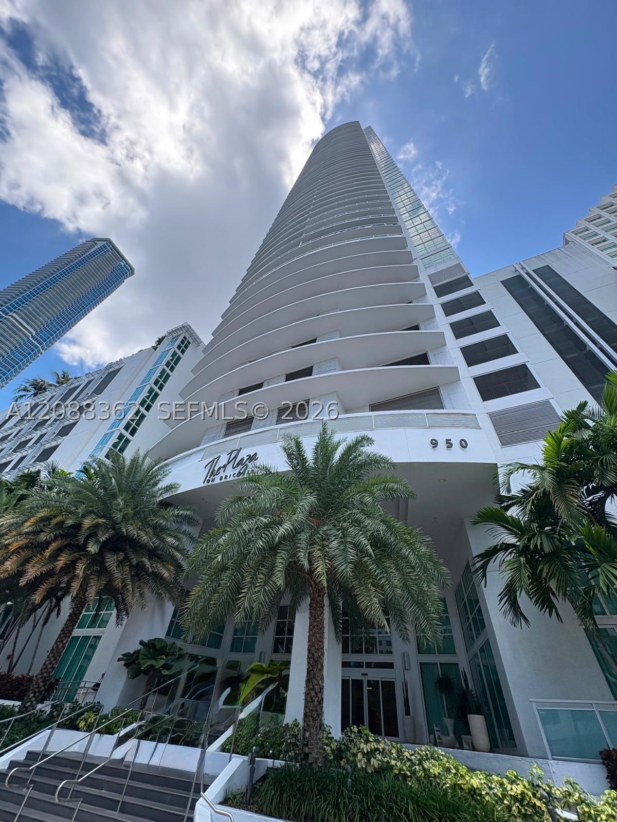950 Brickell Bay Dr #4505, Miami FL 33131