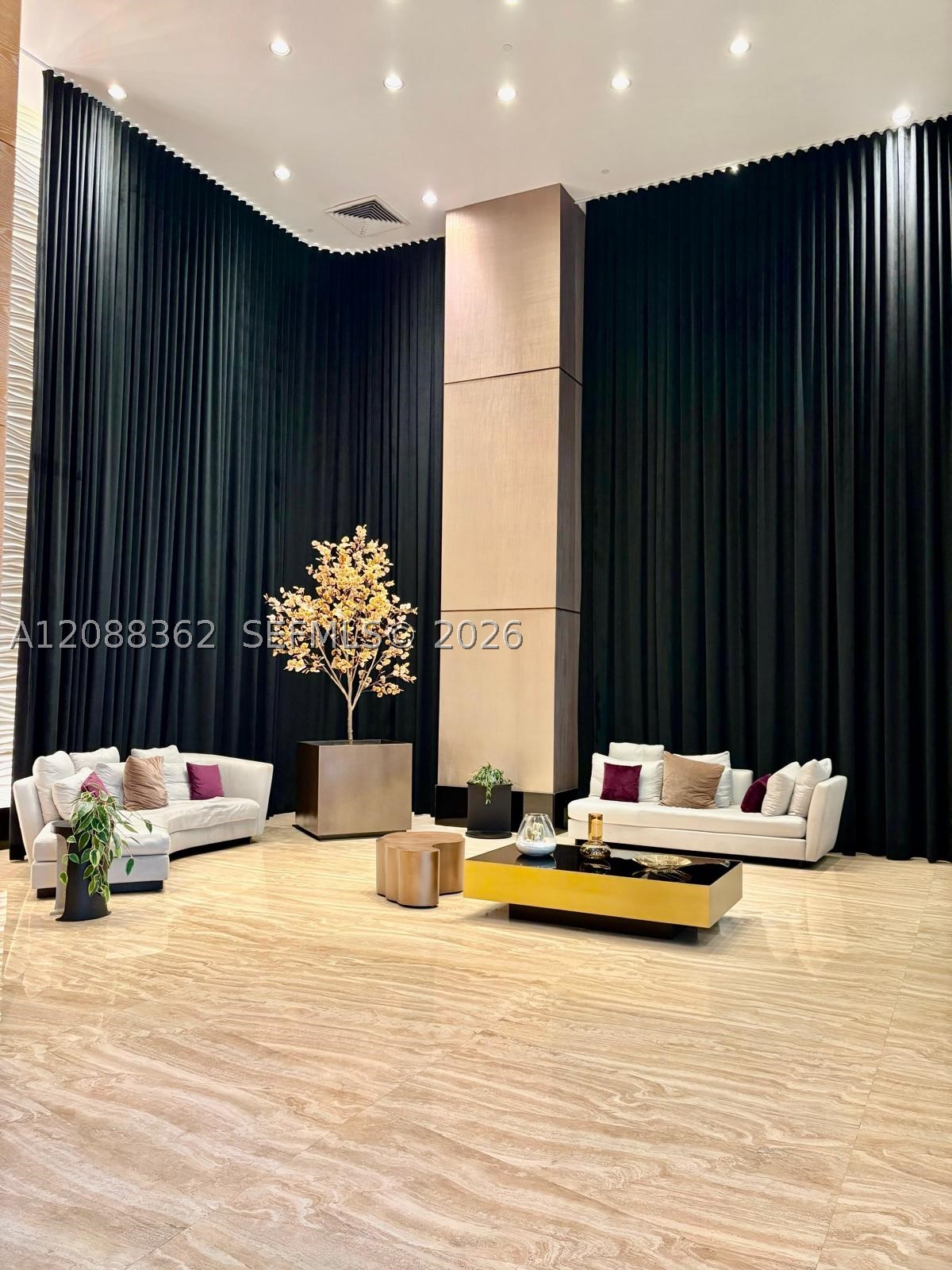 950 Brickell Bay Dr #4505, Miami FL 33131