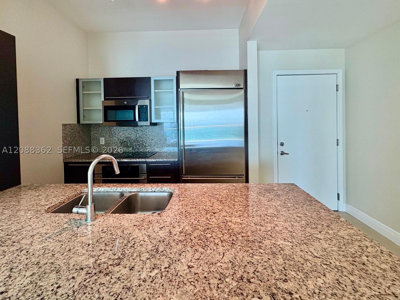 950 Brickell Bay Dr #4505, Miami FL 33131