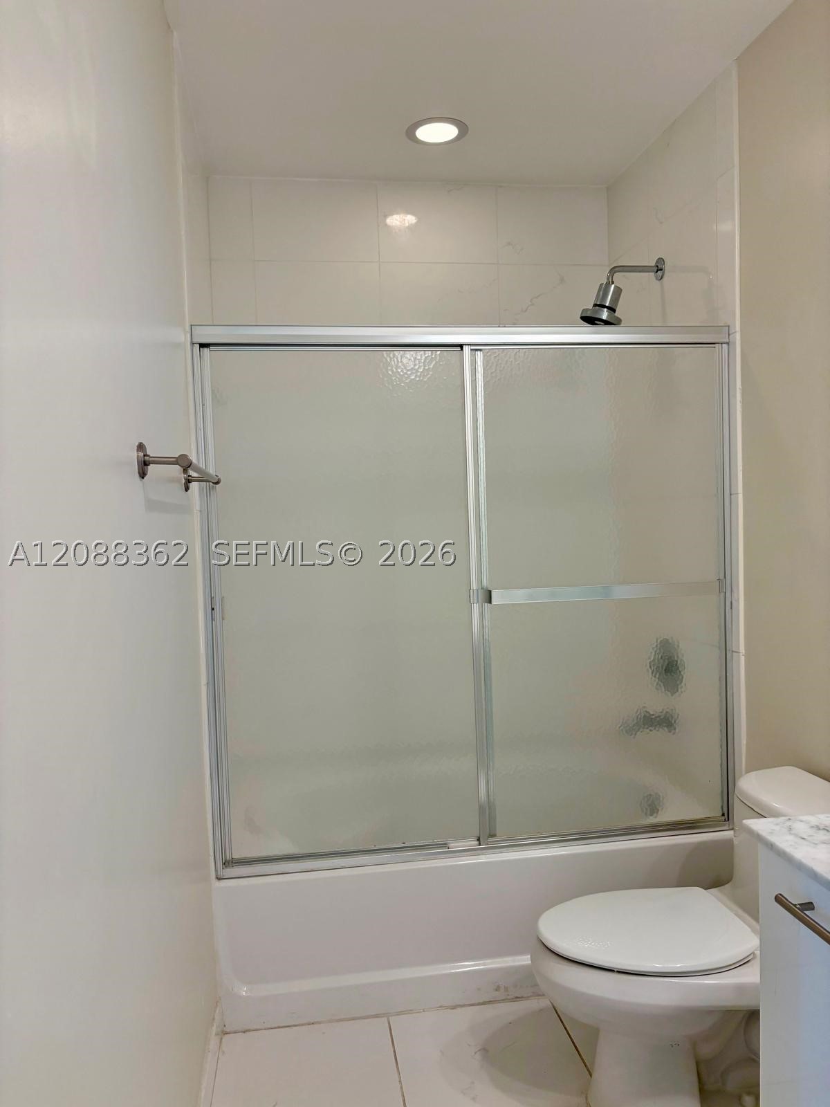 950 Brickell Bay Dr #4505, Miami FL 33131