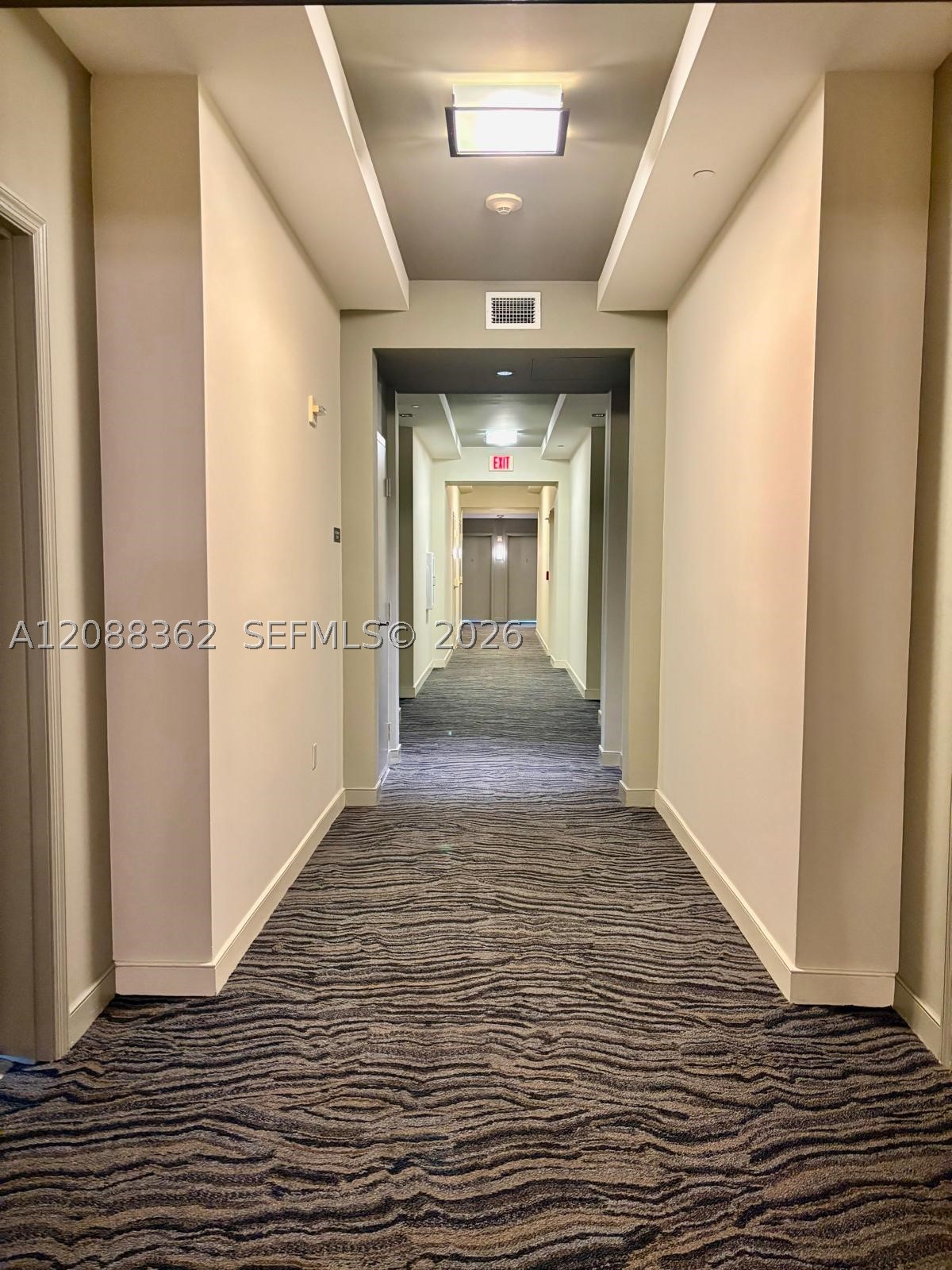 950 Brickell Bay Dr #4505, Miami FL 33131