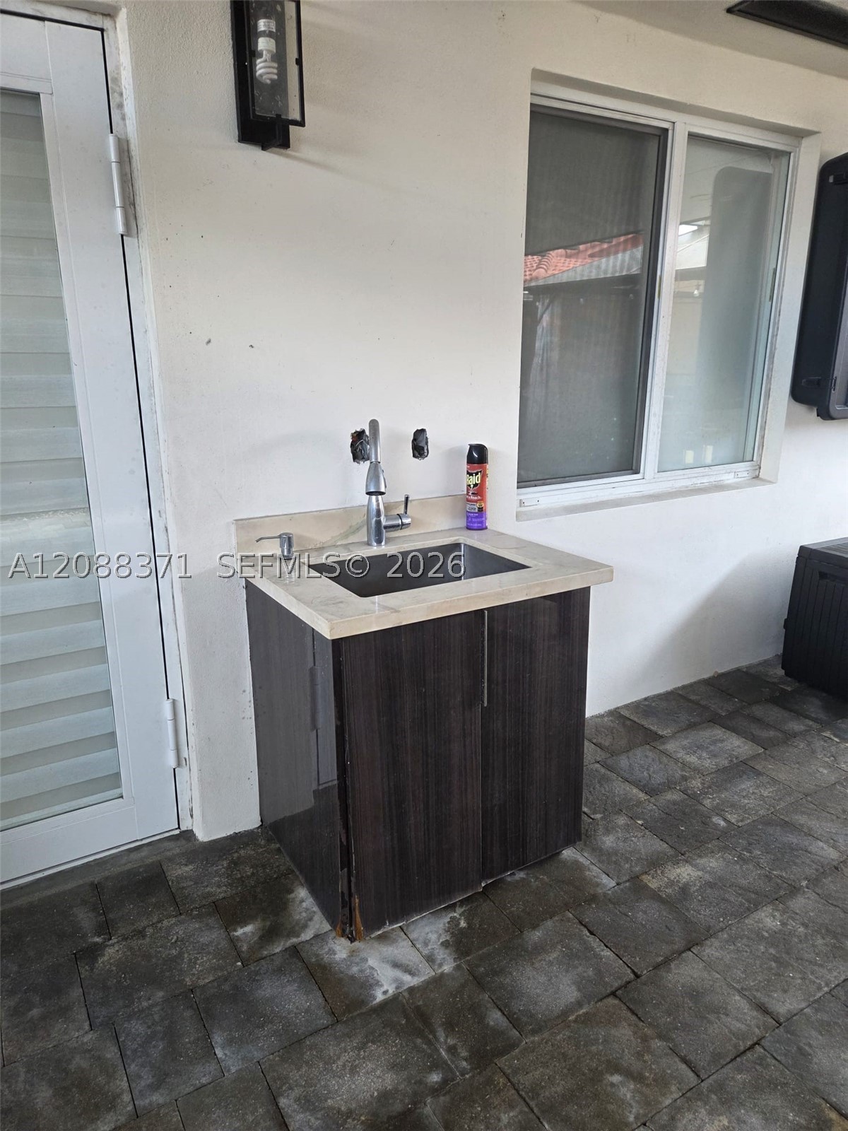 9085 NW 117th St, Hialeah Gardens FL 33018