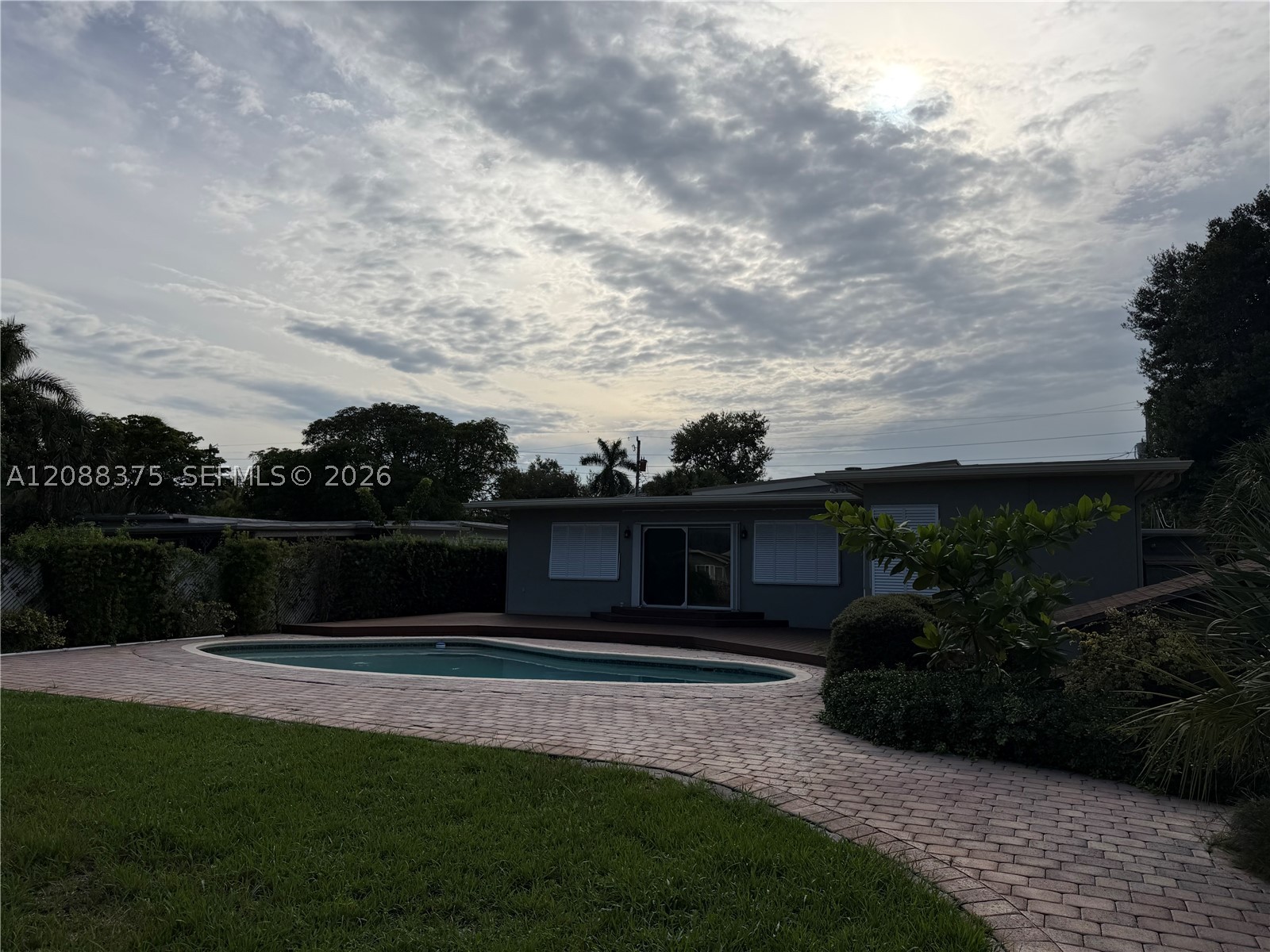 800 SW 8th Ter, Fort Lauderdale FL 33315