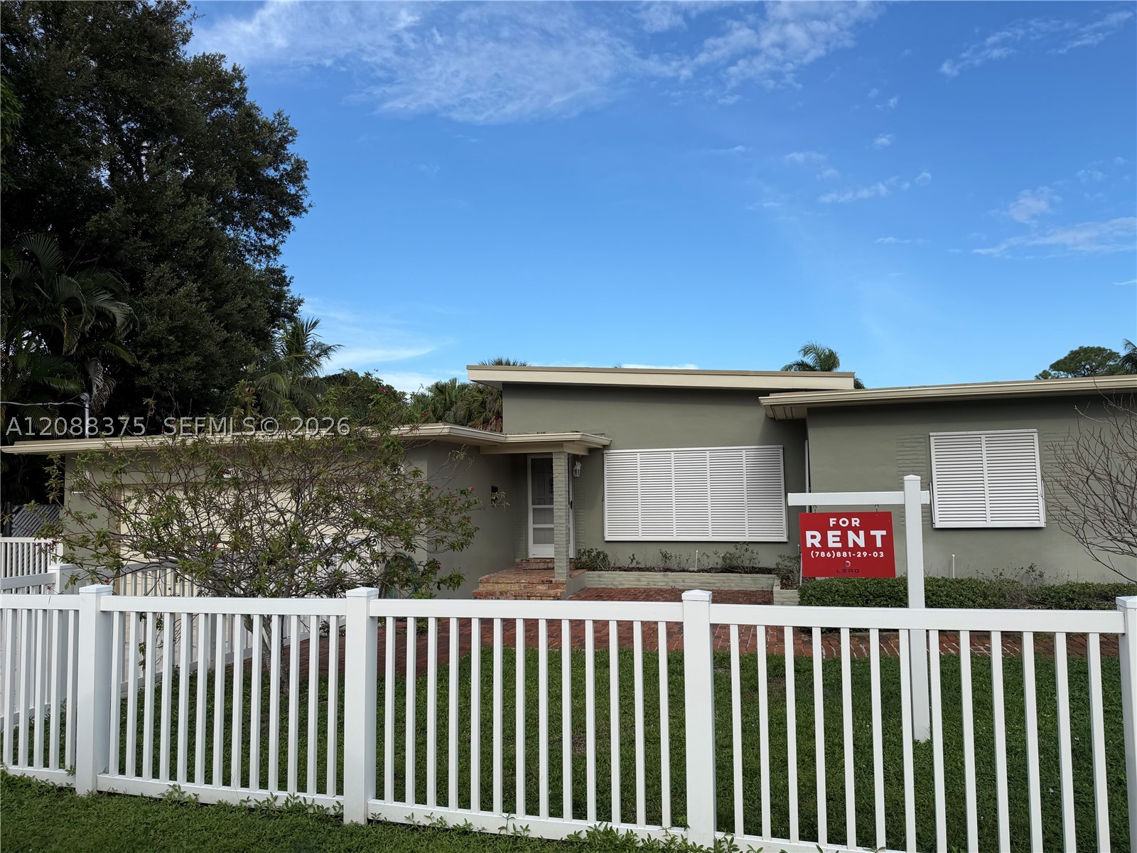 800 SW 8th Ter, Fort Lauderdale FL 33315