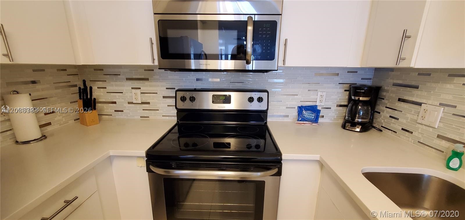 185 SE 14th Ter #1203, Miami FL 33131