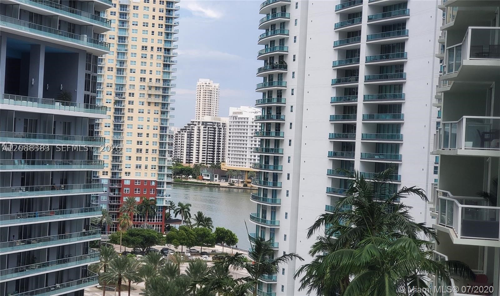 185 SE 14th Ter #1203, Miami FL 33131