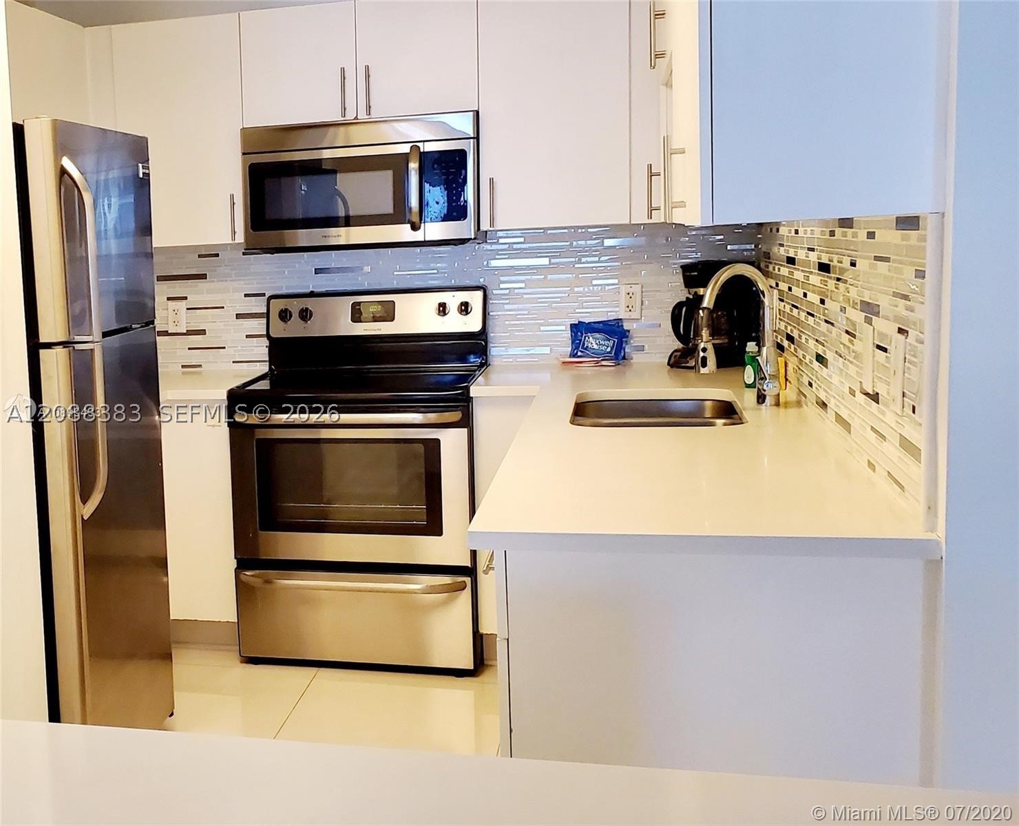 185 SE 14th Ter #1203, Miami FL 33131