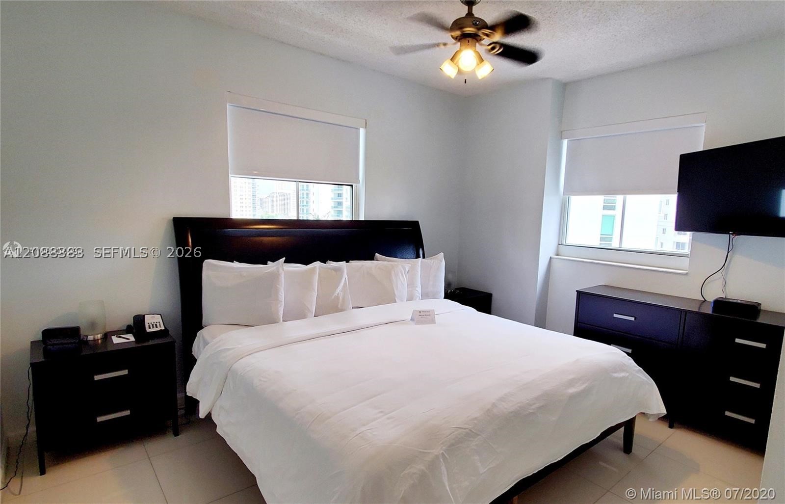 185 SE 14th Ter #1203, Miami FL 33131