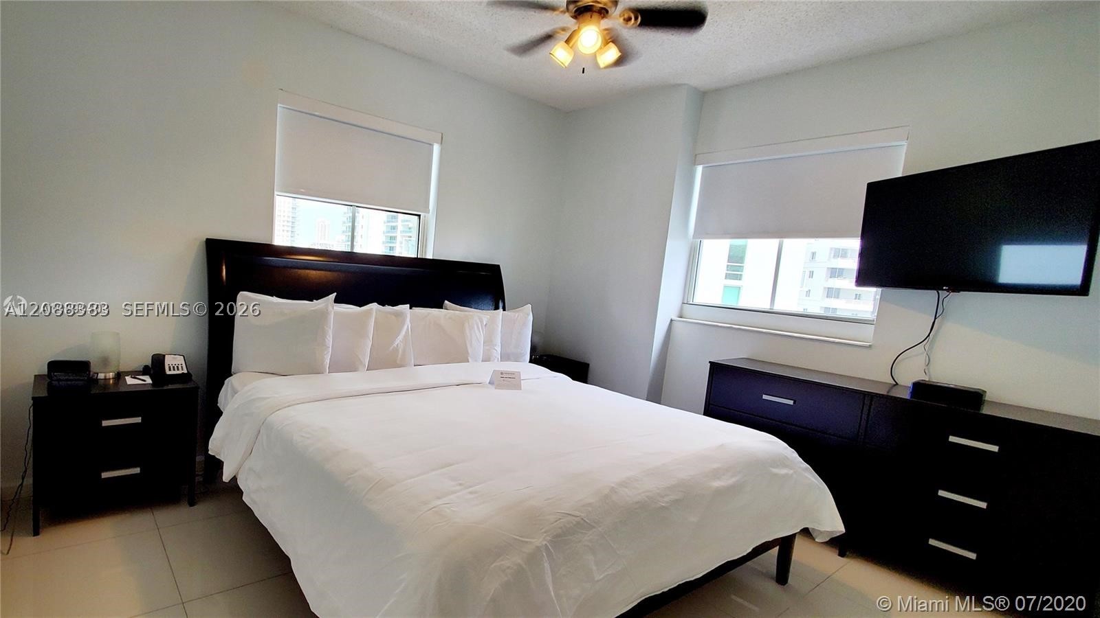 185 SE 14th Ter #1203, Miami FL 33131