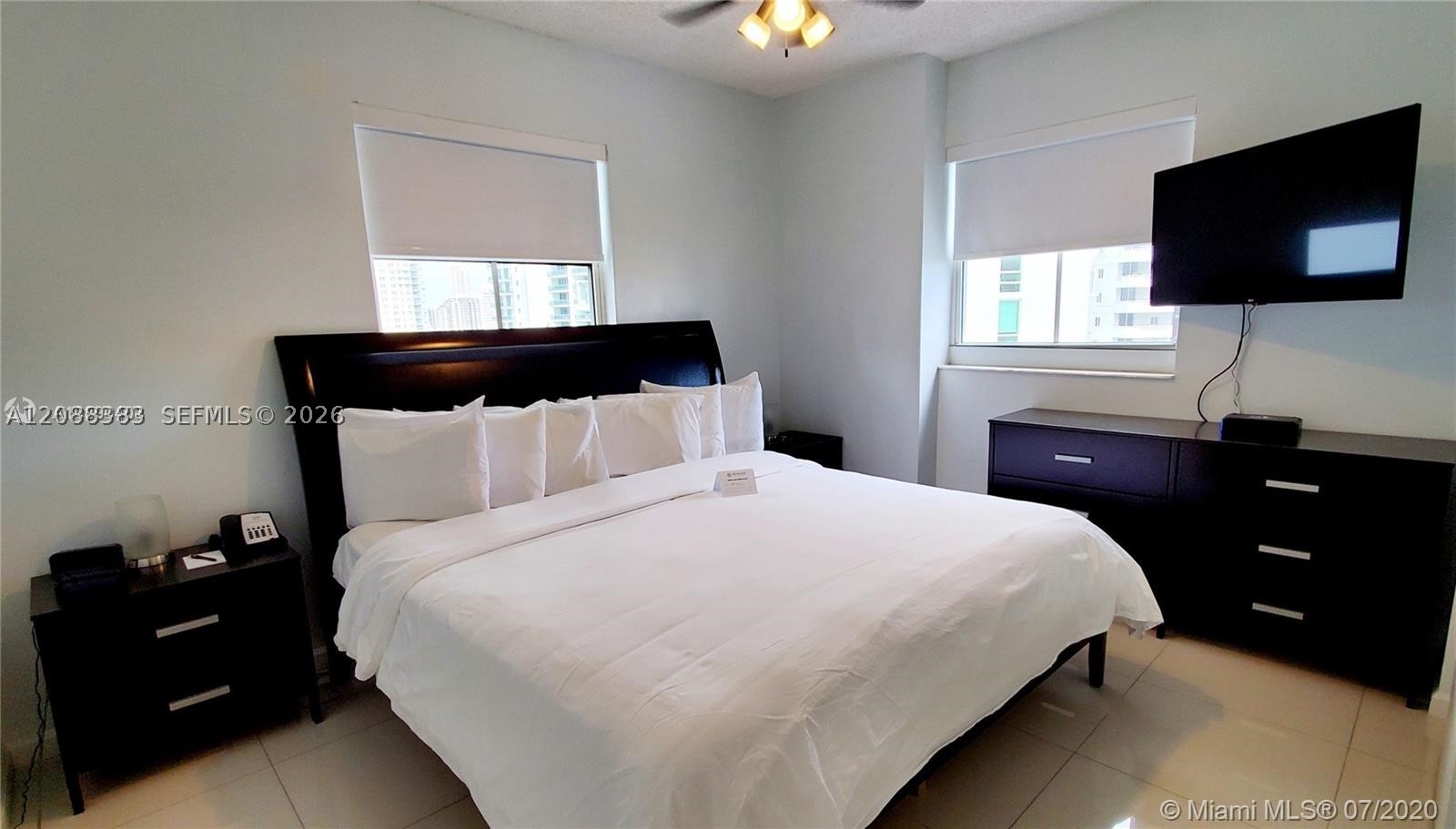 185 SE 14th Ter #1203, Miami FL 33131